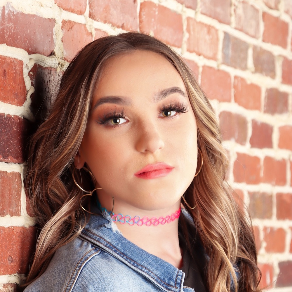 Meet your Posher, Isabella 💋💕💋💕 - Picture 6 of 16